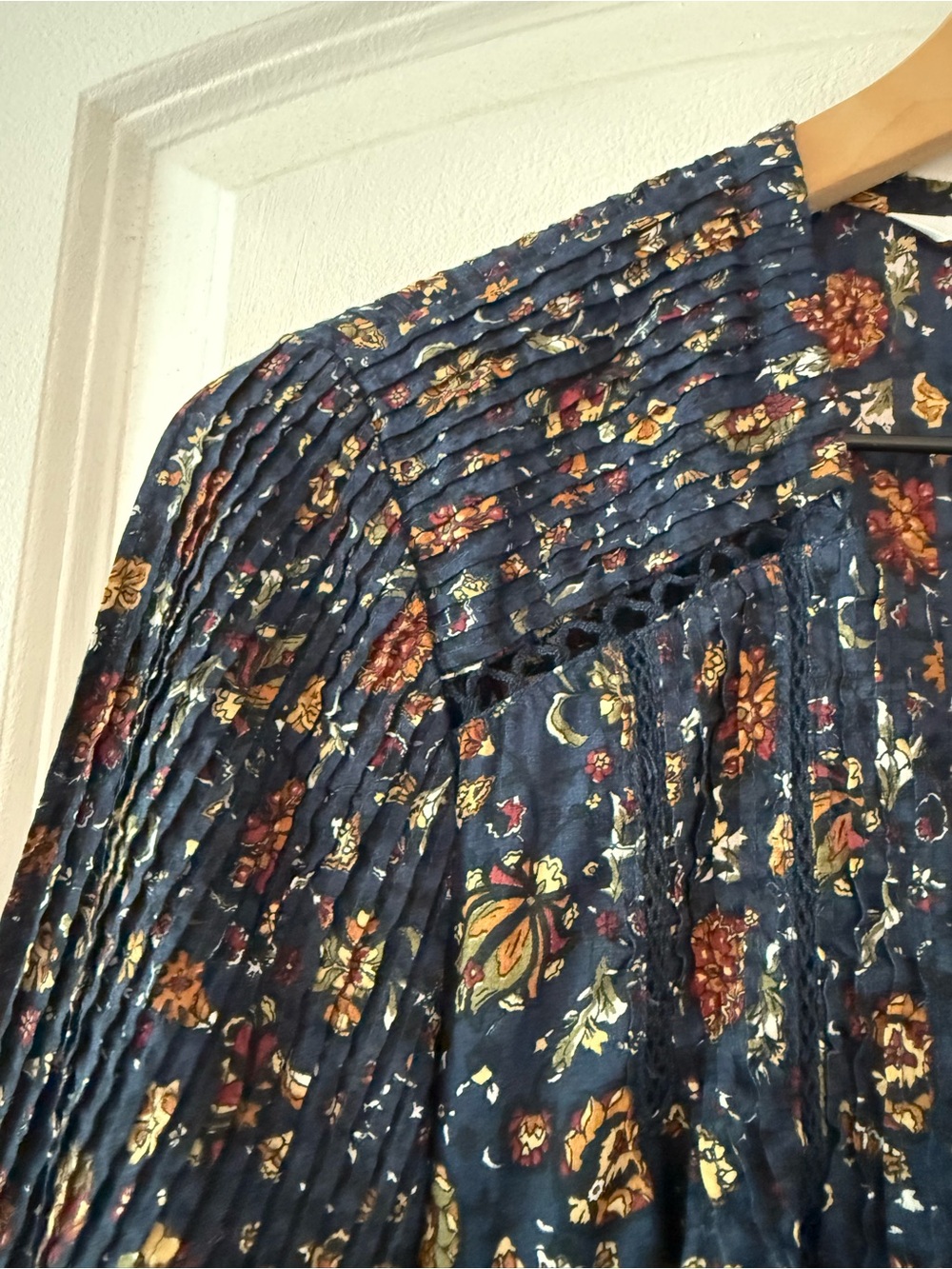 Veronica Beard Shireen Pleated Floral Midi Dress Sz 6 - Picture 5 of 10